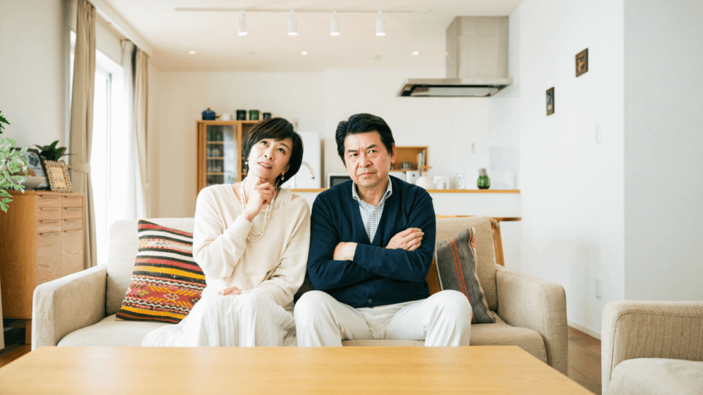 地面師に騙されない対策を学ぶ夫婦