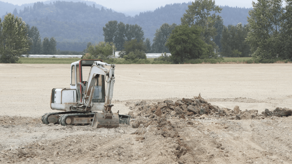 土地と重機
