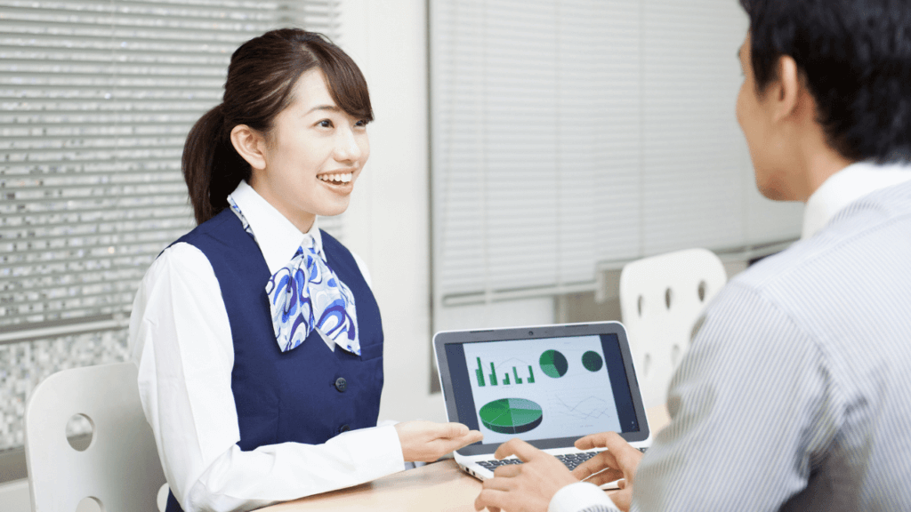 ローン借り換えを担当者に相談する大家さん