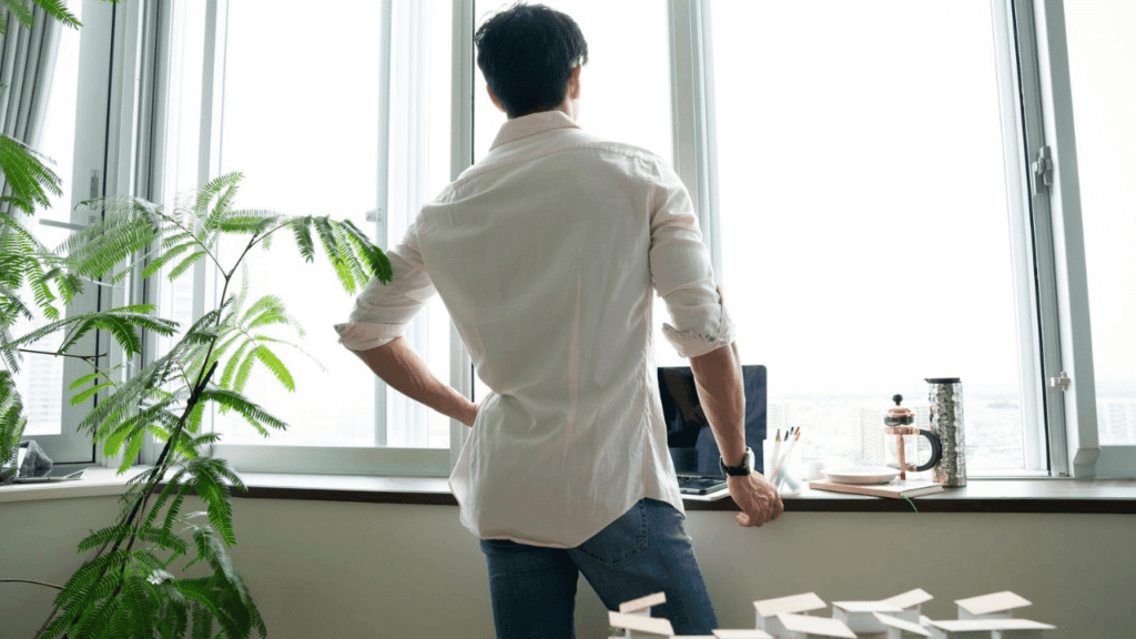 メガ大家の後ろ姿