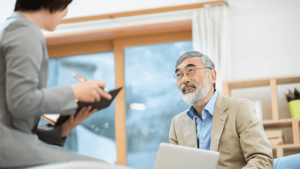 不動産業者と打ち合わせ