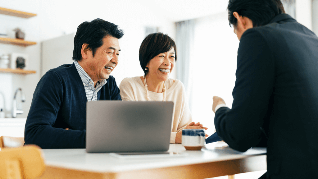 老後のライフプランをお金のプロに相談する夫婦